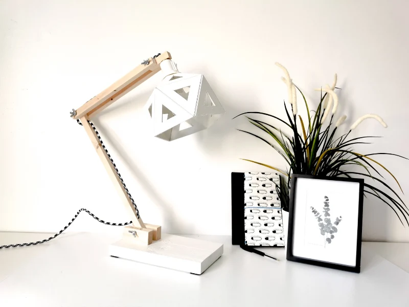 Lampe de bureau origami