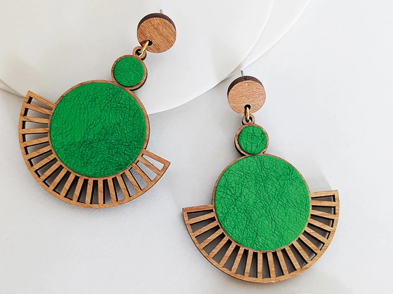 Boucles d'oreilles en bois (option clip pour oreilles non percées)