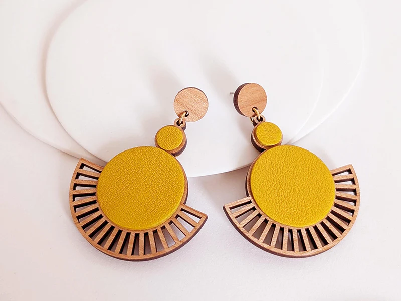 Boucles d'oreilles en bois (option clip pour oreilles non percées)