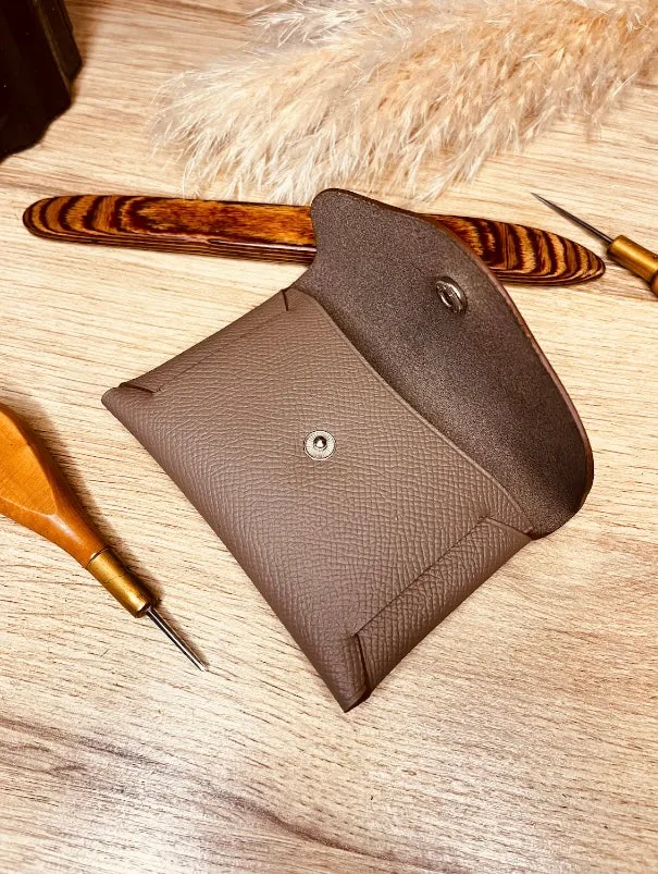 1 POCHETTE EN CUIR
