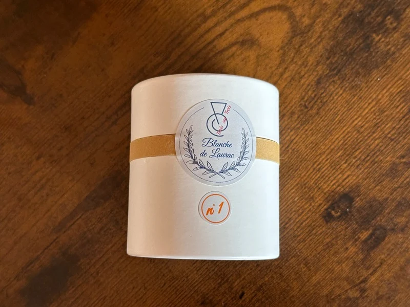 DEUX BOUGIES BLANCHES DE LAURAC AUX HUILES ESSENTIELLES