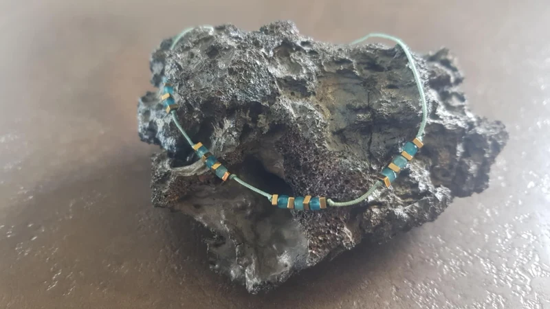 Bracelet en pierres fines