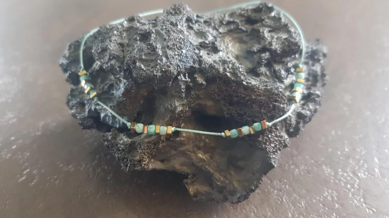 Bracelet en pierres fines