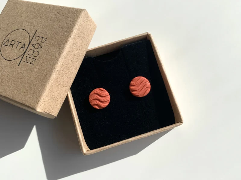 Boucles d'oreilles puces motif vagues