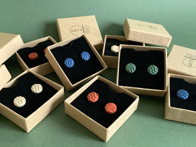 Boucles d'oreilles puces motif vagues