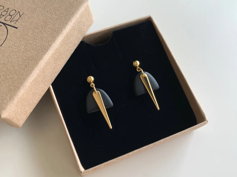 Boucles d'oreilles pointe personnalisables