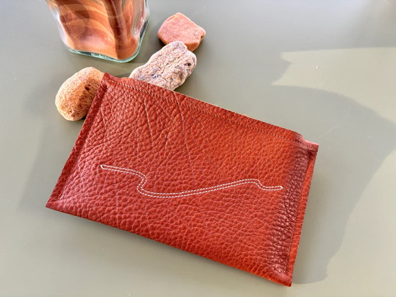 Pochette cuir de veau grainé 24cm