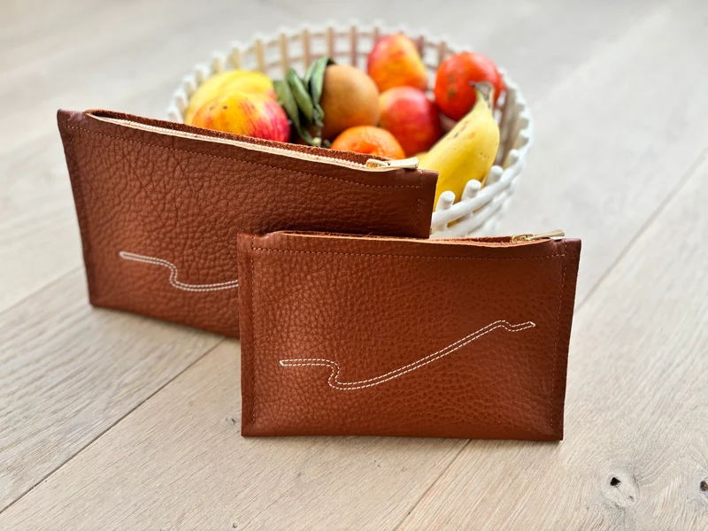 Lot de 2 pochettes cuir de veau grainé