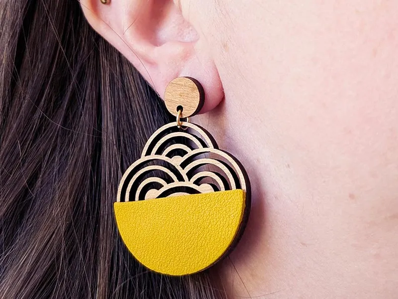 Boucles d'oreilles KUMO en bois et cuir