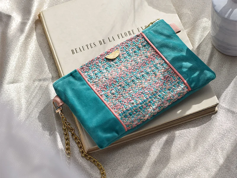 Pochette et broche coeur