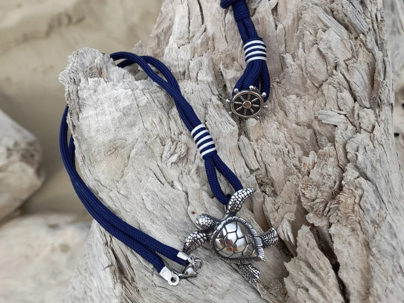 Duo porte clefs et collier