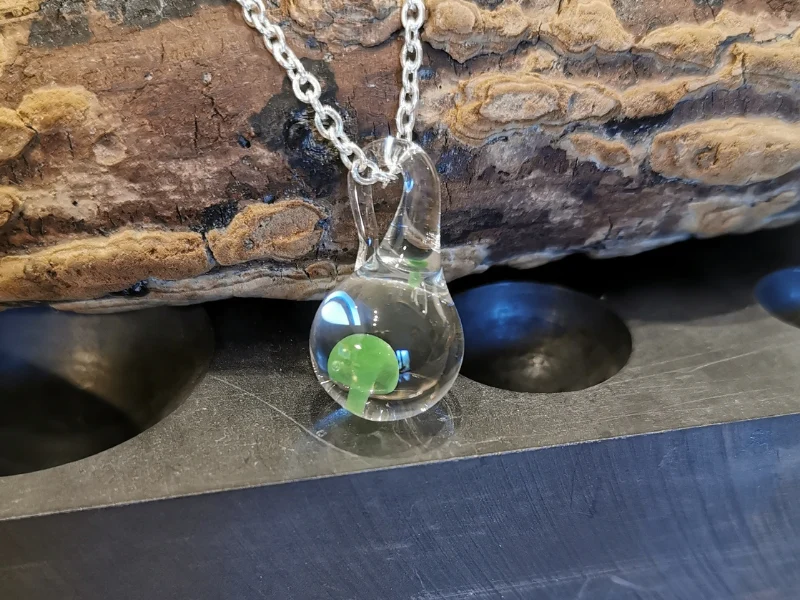 Pendentif en verre soufflé Mushroom