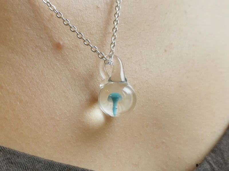 Pendentif en verre soufflé Mushroom