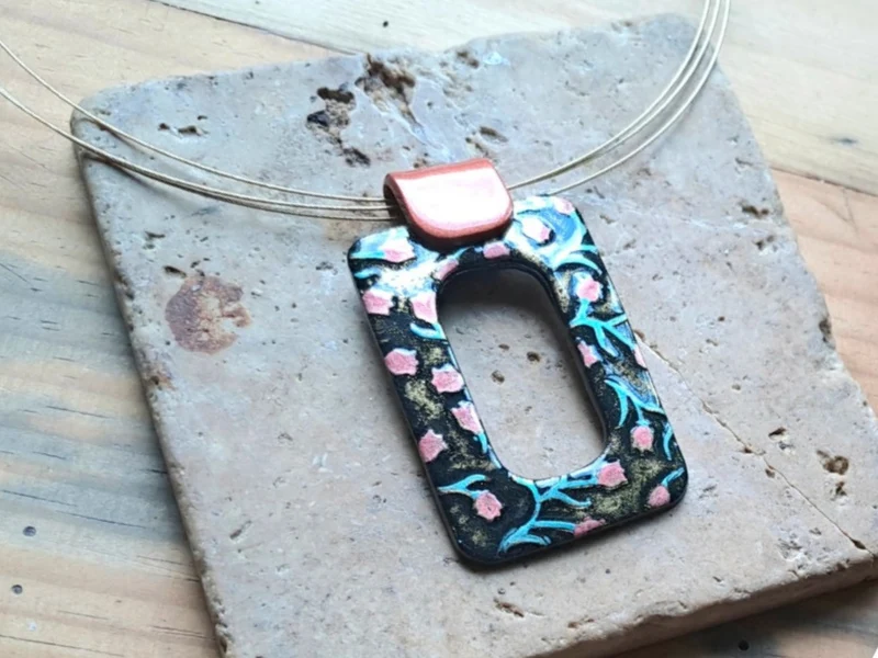 Collier Liberty
