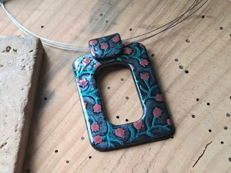 Collier Liberty
