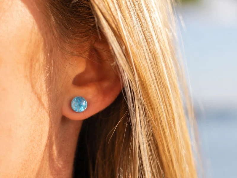 Clous d'oreilles Lagon Lumière
